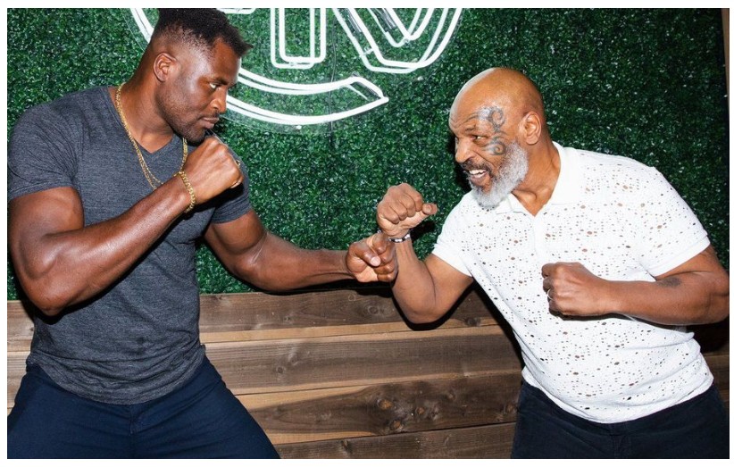 Francis-Ngannou-et-Mike-Tyson.jpg