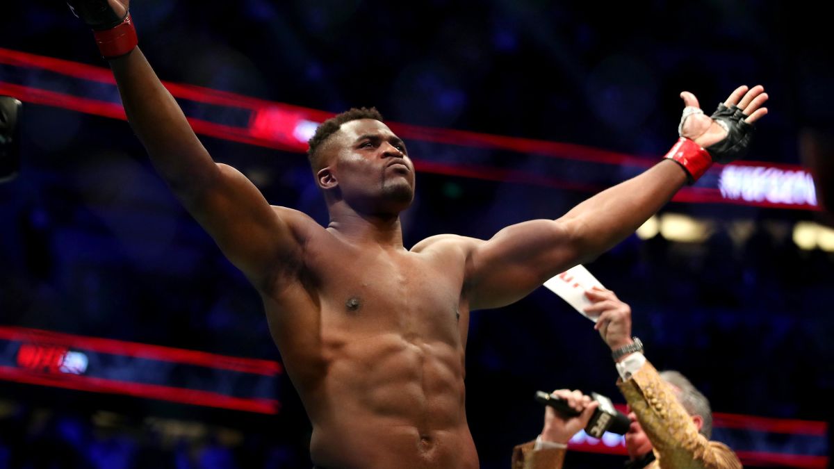 francis-ngannou-victory-january-2022.jpg